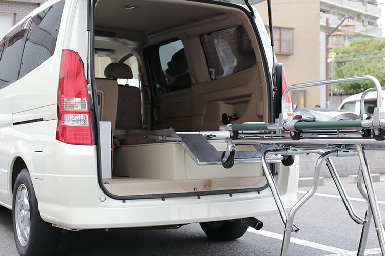 寝台車でお迎え